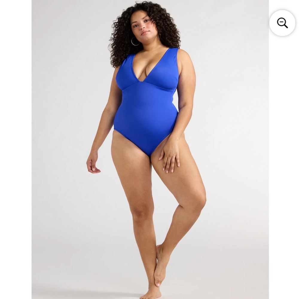 Vibrant blue piece swimsuit. Sculpting and supportive. - Picture 4 of 5